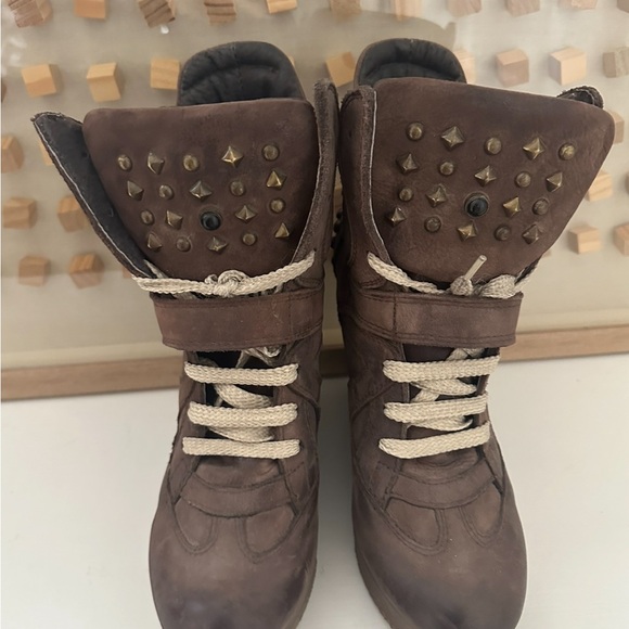 Vivian Wedge Studded Booties Size 37 - Picture 1 of 2